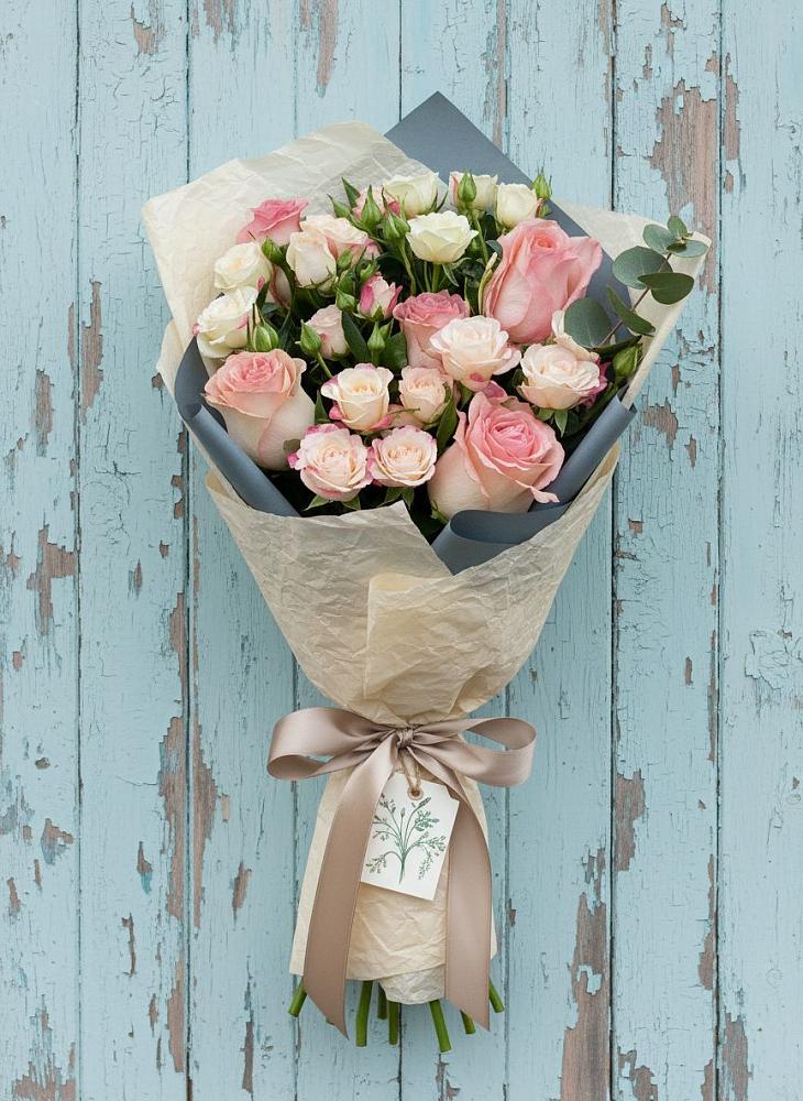 Букет цветов из: Розы в Белой Холунице