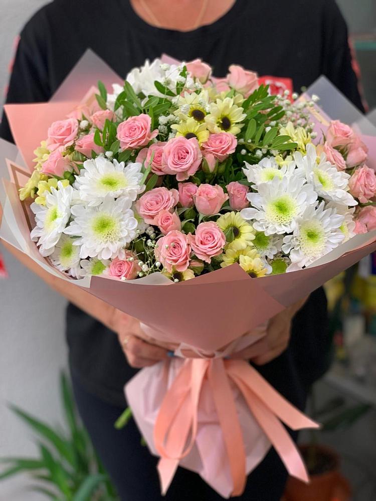 Букет цветов из: Розы и Хризантемы в Белой Холунице