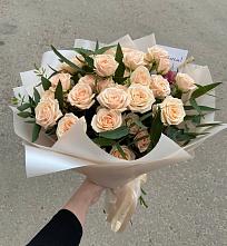 Букет Кремовые розы Латте в Белой Холунице