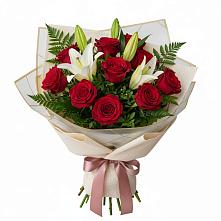 Букет цветов из:  Лилии и Розы в Белой Холунице