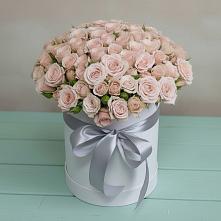 Цветочная композиция из Розы в шляпной коробке в Белой Холунице