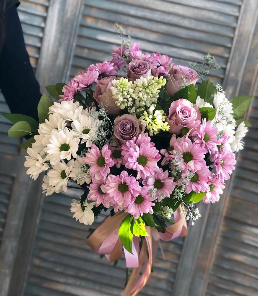 Букет цветов из: Хризантемы и Розы в Белой Холунице