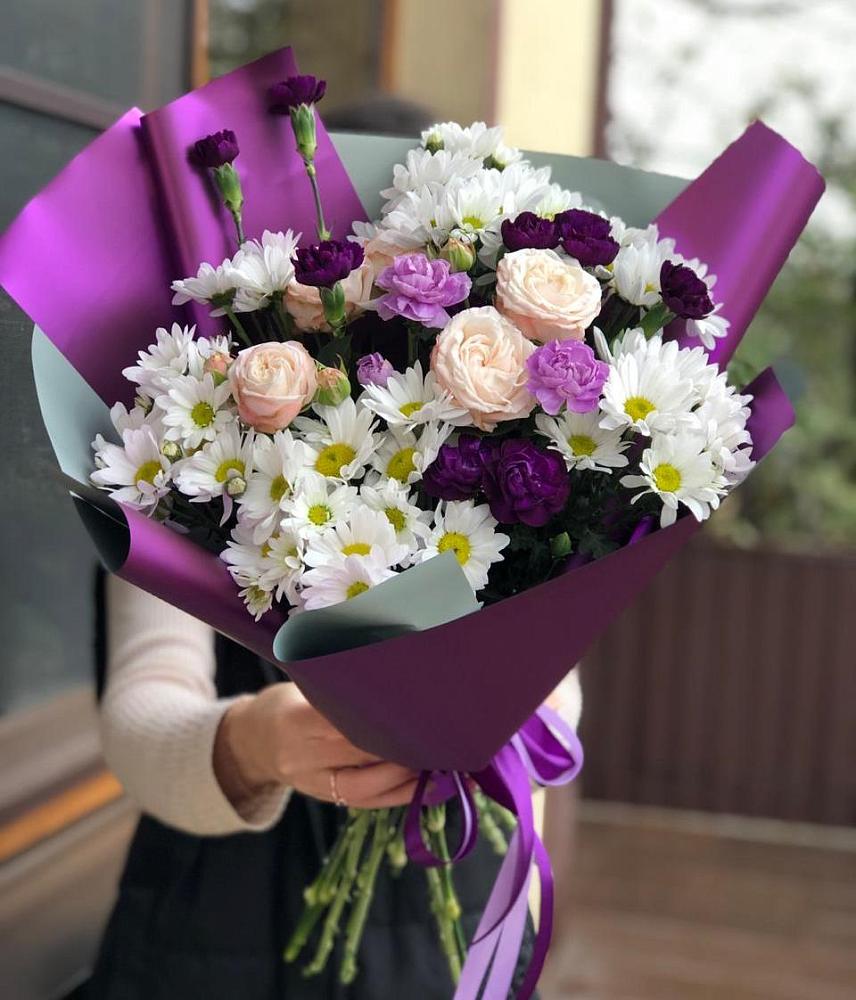 Букет цветов из: Хризантемы, Гвоздики и Розы в Белой Холунице