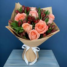 Букет цветов из:  Розы и Альстромерии в Белой Холунице