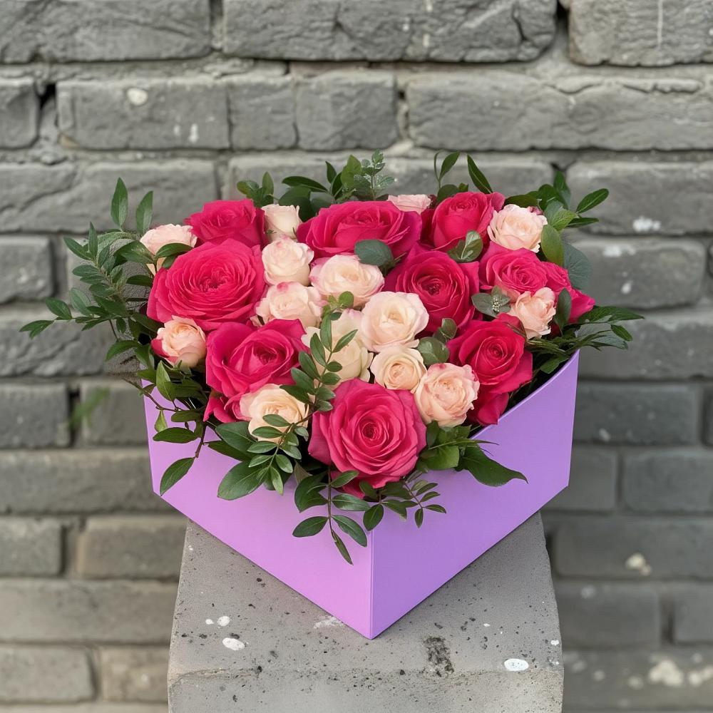 Цветочная композиция из Розы в коробке в Белой Холунице