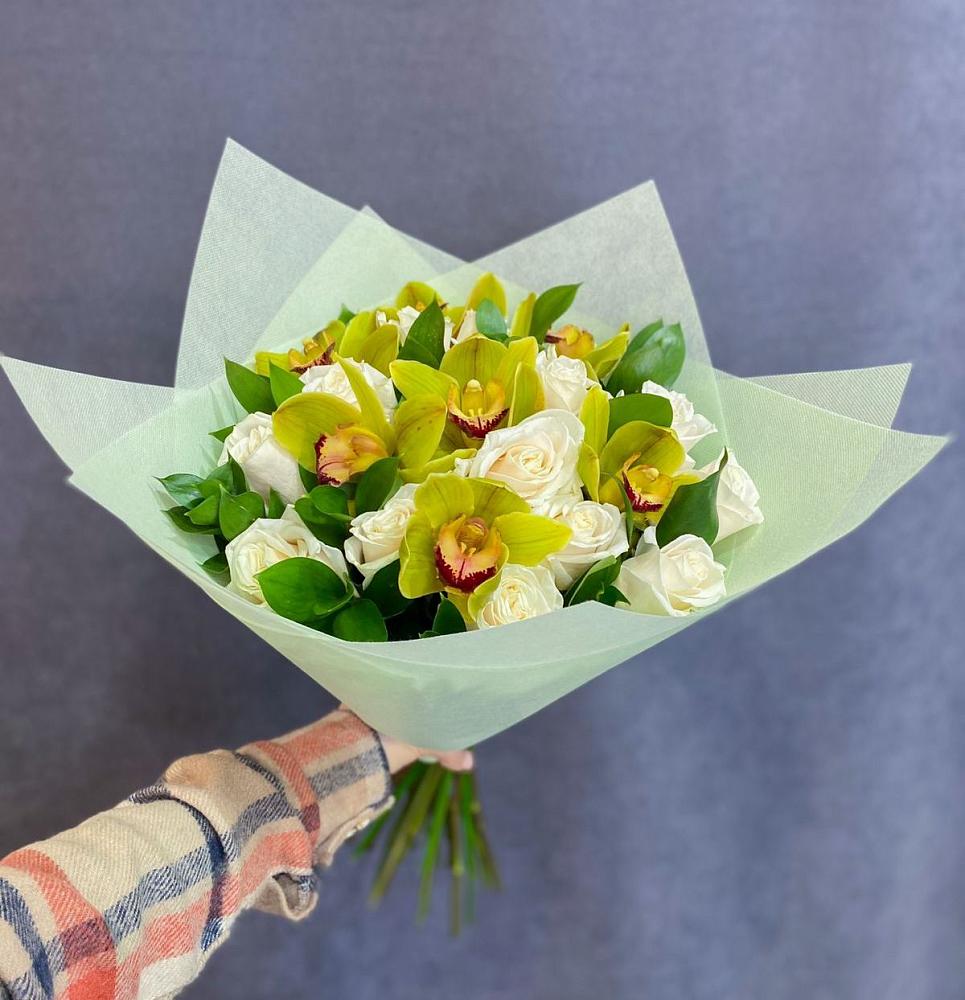 Букет цветов из: Орхидеи и Розы в Белой Холунице