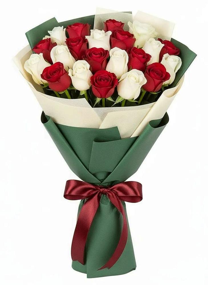 Букет Микс из красных и белых роз в Белой Холунице