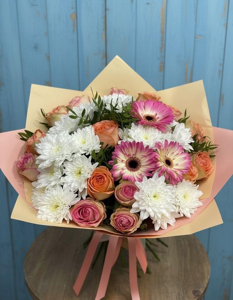 Букет цветов из: Розы, Герберы и Хризантемы в Белой Холунице