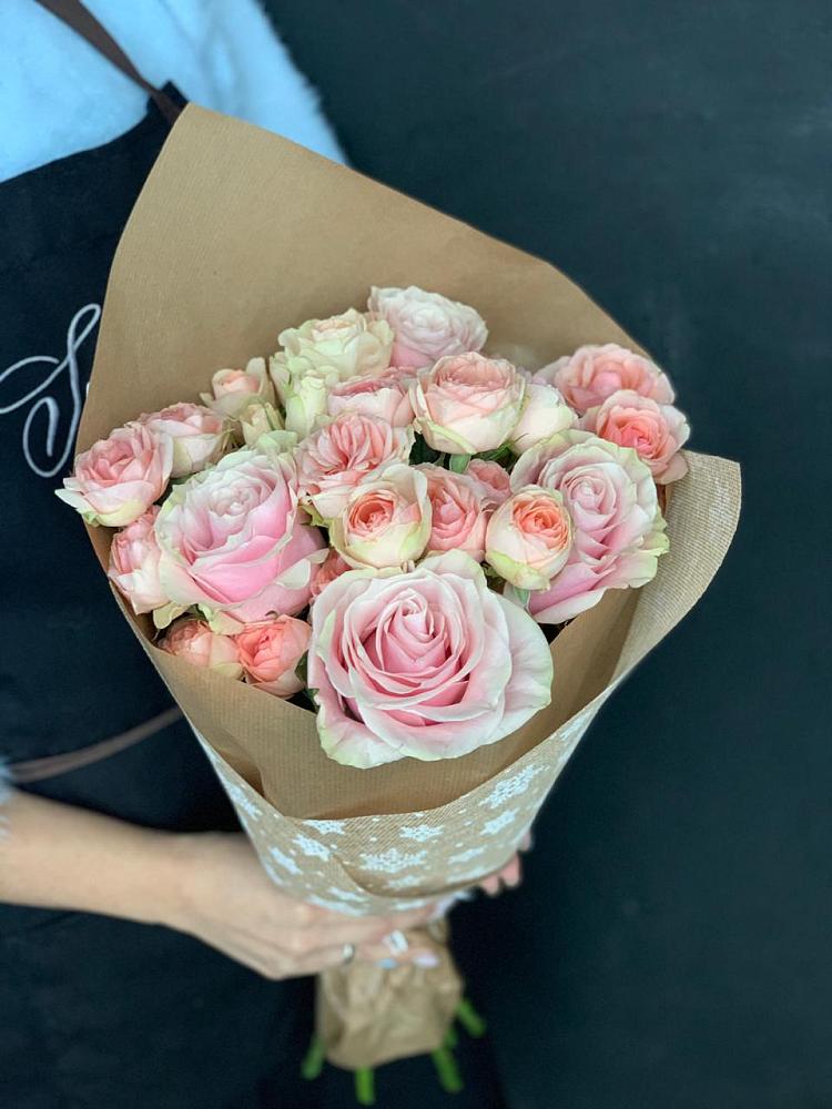 Букет цветов из: Хризантемы и Розы в Белой Холунице