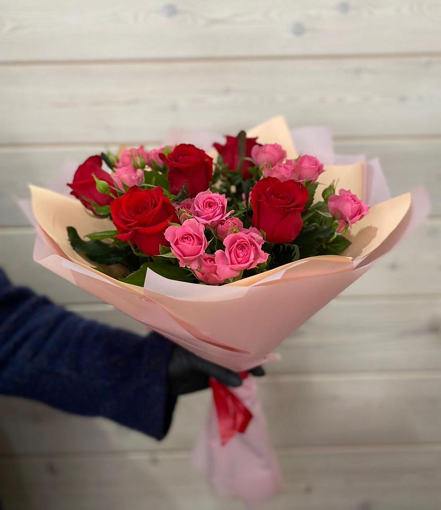 Букет цветов из: Розы в Белой Холунице