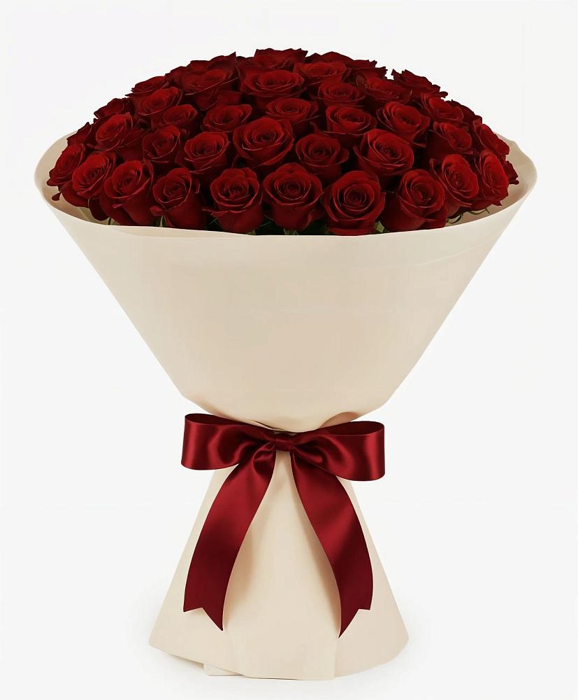 Букет 101 Бордовая роза Блэк Бакарра в Белой Холунице